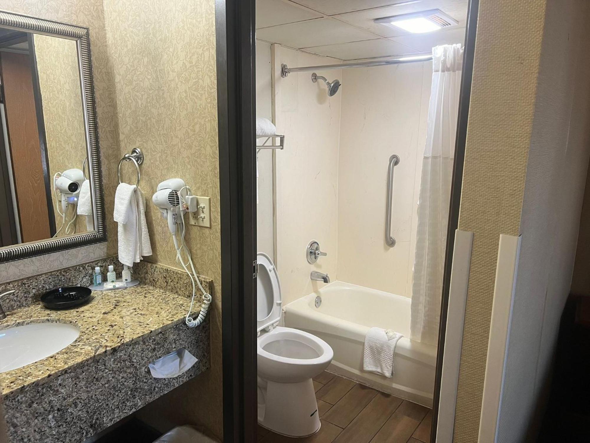 Quality Inn Columbus, Ms Exteriér fotografie